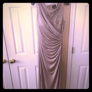 NWT Adrianna Papell formal long dress